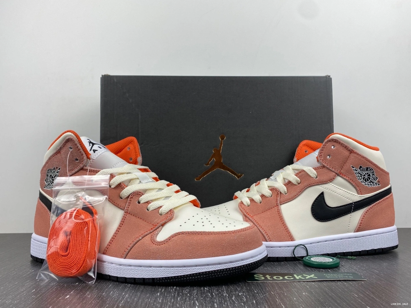 Rep DV1336-800 Mid 1 (GS) - Orange Jordan SE Suede 0519